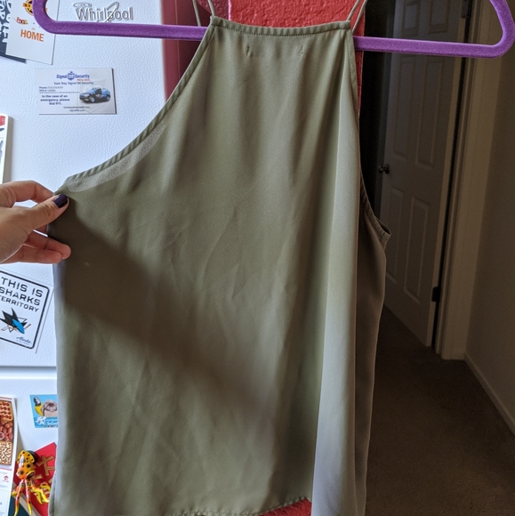 Halter neck top - Picture 2 of 2